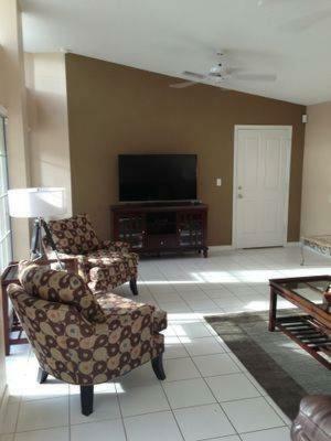 The Private Retreat - Three Bedroom Home