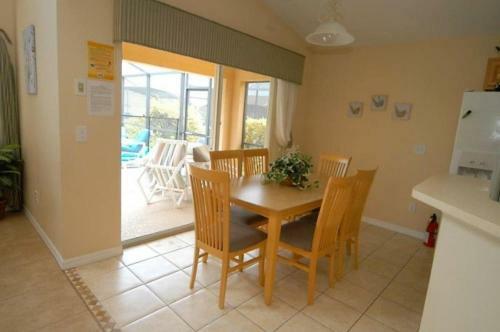 Fantastic 5 Bedroom Retreat At Emerald Island Resort
