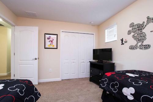 Villa Paradise Palms- 5 Bedroom Pool Home-3191pp