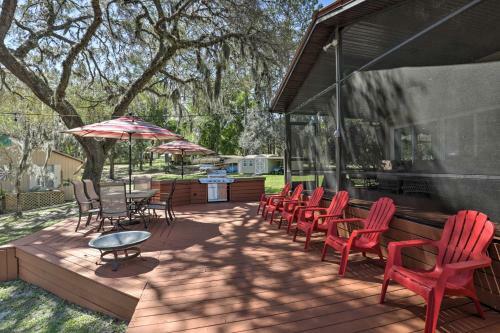 Lake Hutchinson Home - Bbq And Firepit!
