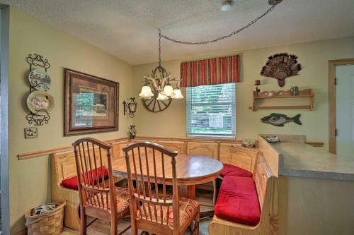Lake Hutchinson Home - Bbq And Firepit!