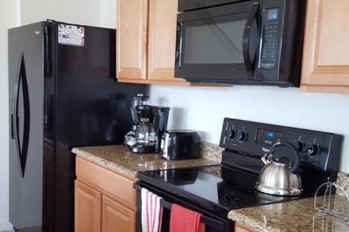 3207 Compass Bay