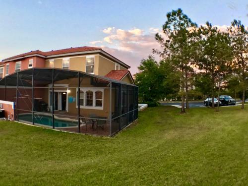 Four Bedrooms Home With Pool 3050