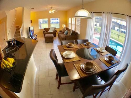 Four Bedrooms Home With Pool 3050