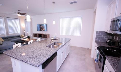 Four Bedrooms Townhome 5117