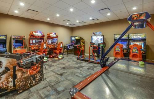 Windsor-5 Bed Townhouse W/splashpool-3811ww