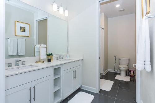 Top Deluxe Apartment At Storey Lake (262817)