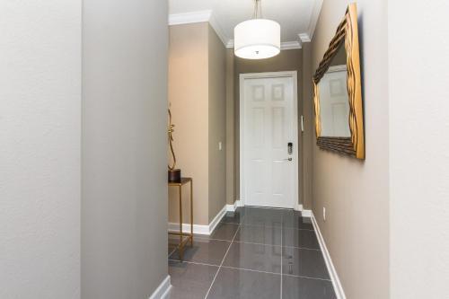 Top Deluxe Apartment At Storey Lake (262817)