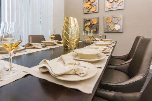 Top Deluxe Apartment At Storey Lake (262817)