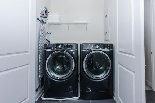 Top Deluxe Apartment At Storey Lake (262817)