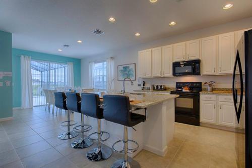 Villa 5 Bed Home At Bella Vida 347