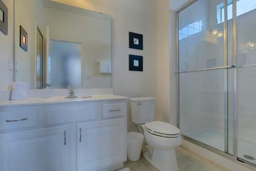 Villa 5 Bed Home At Bella Vida 347