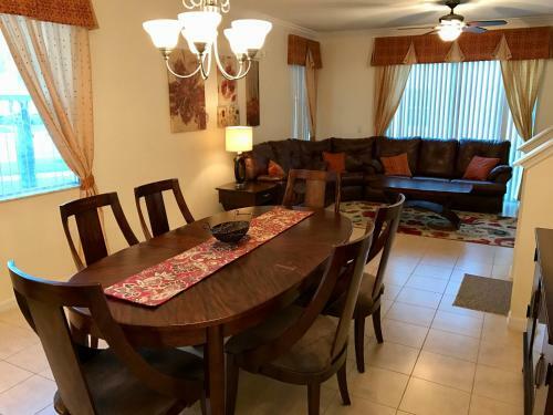 Three Bedrooms Townhome 3099