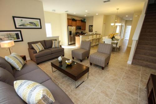 3041 Paradise Palms