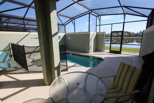 3041 Paradise Palms