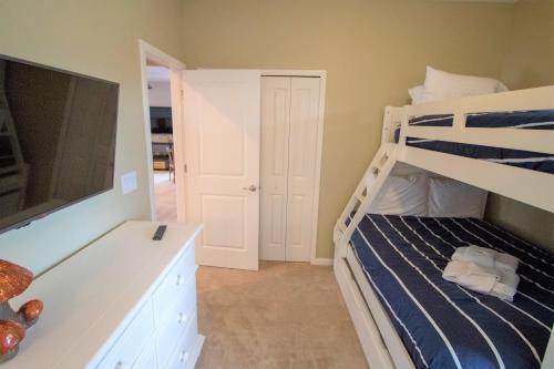 Sonoma Resort 6 Bedroom Vacation Home With Pool 1768