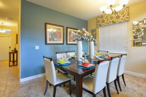 Paradise Palms- 5 Bedroom Pool Home-3116pp