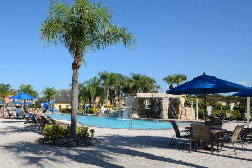 Paradise Palms- 5 Bedroom Pool Home-3116pp