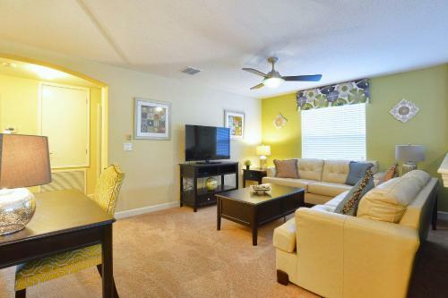 Paradise Palms- 5 Bedroom Pool Home-3116pp