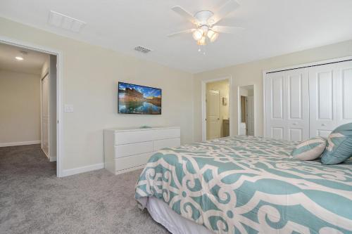 Four Bedrooms W/ Game & Pool 4900
