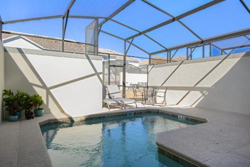 Four Bedrooms W/ Game & Pool 4900