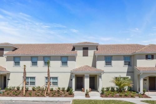 Four Bedrooms W/ Game & Pool 4900