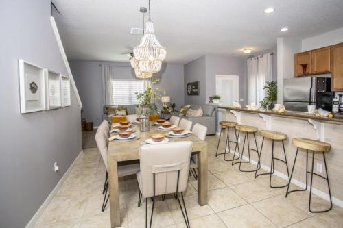 Brand New 5 Bed Villa - Paradise Palms