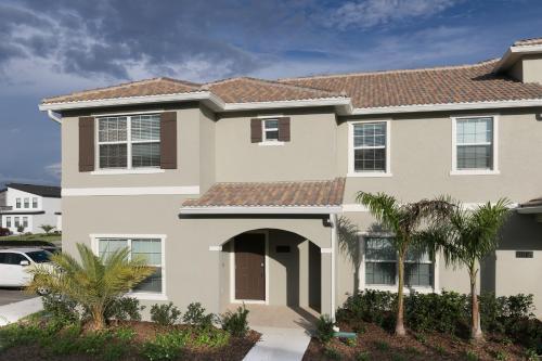 5 Bedroom Villa 10 Minutes From Disney