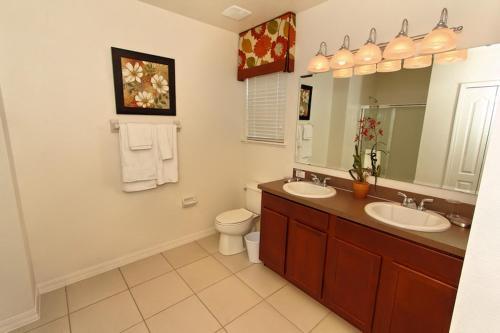 Villa 6 Bed Home At Calabria 9124