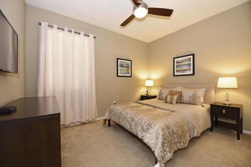 704 Crystal Cove 4 Bedroom Villa