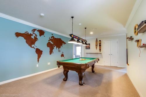 Villa Windsor At Westside - 8817md