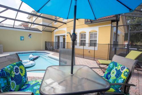 Four Bedroom W/ Pool Close To Disney 8570