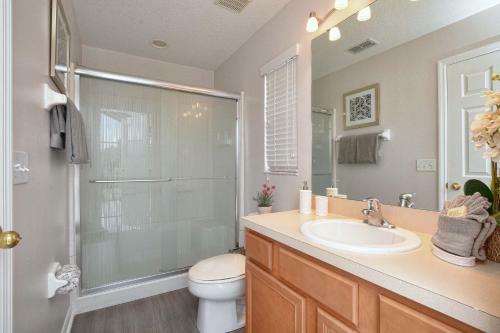 Villa Emerald Island- 4 Bedroom Pool Home- 2201em
