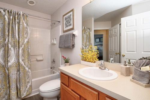 Villa Emerald Island- 4 Bedroom Pool Home- 2201em