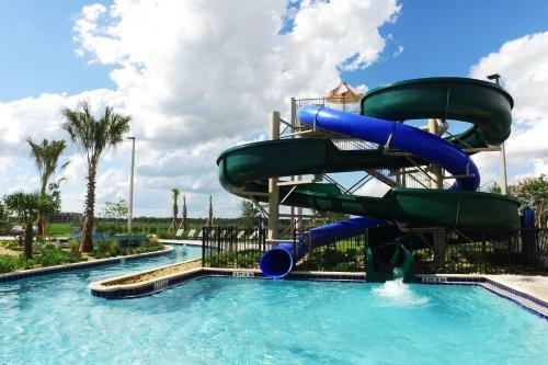 Luxurious 2 Bedroom Apartment Close To Disney 303