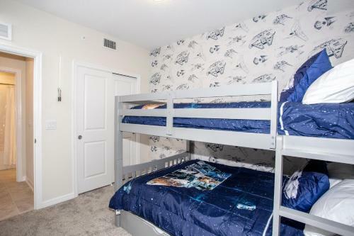 Luxurious 2 Bedroom Apartment Close To Disney 303
