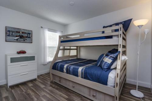 Lake Berkley Villa #231075