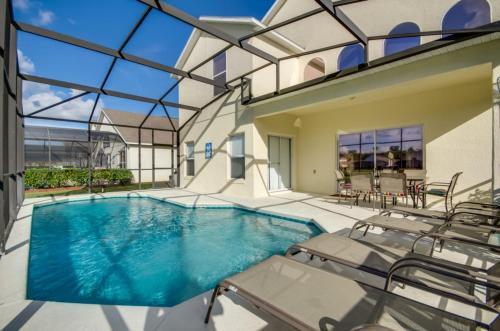 Lake Berkley Villa #231075