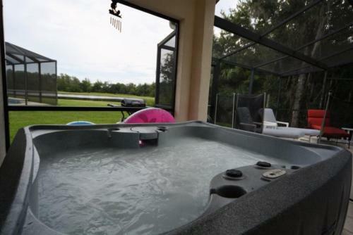 Stunning 4 Bedroom 3 Bath Villa In Cumbrian Lakes Resort