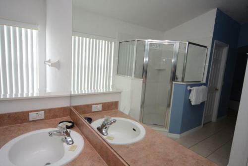 Stunning 4 Bedroom 3 Bath Villa In Cumbrian Lakes Resort