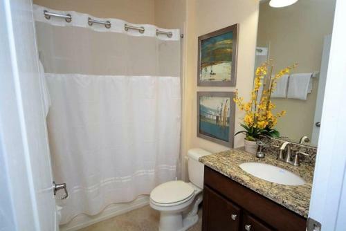 Luxury 6 Bedroom Pool Home In Paradise Palms Resort
