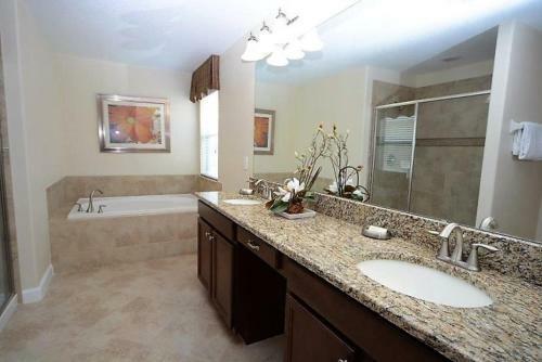 Luxury 6 Bedroom Pool Home In Paradise Palms Resort