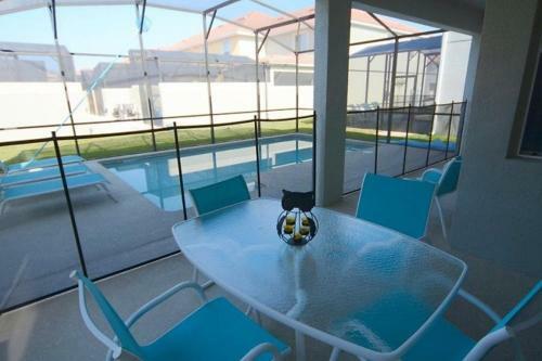 Luxury 6 Bedroom Pool Home In Paradise Palms Resort