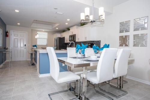 Stunning 2 Bedroom Apartment With Aquapark 304