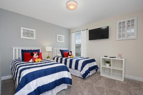 Villa Luxury 5 Bedroom Suites, 5 Minutes From Disney