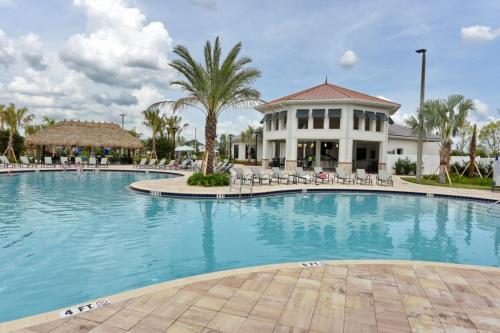 4 Bedrooms Villa - Storey Lake