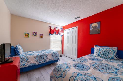 4 Bedroom Pool Home, Emerald Island Resort