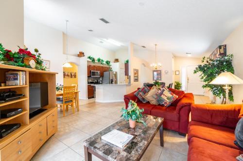 4 Bedroom Pool Home, Emerald Island Resort