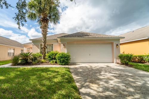 4 Bedroom Pool Home, Emerald Island Resort
