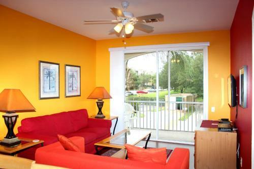 Silver Condo At Windsor Palms Resort